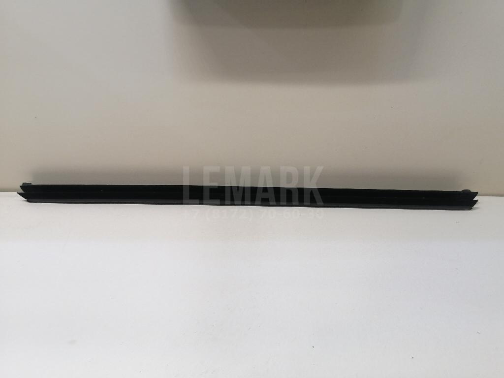 Уплотнитель стекла двери 3AF839472A VAG