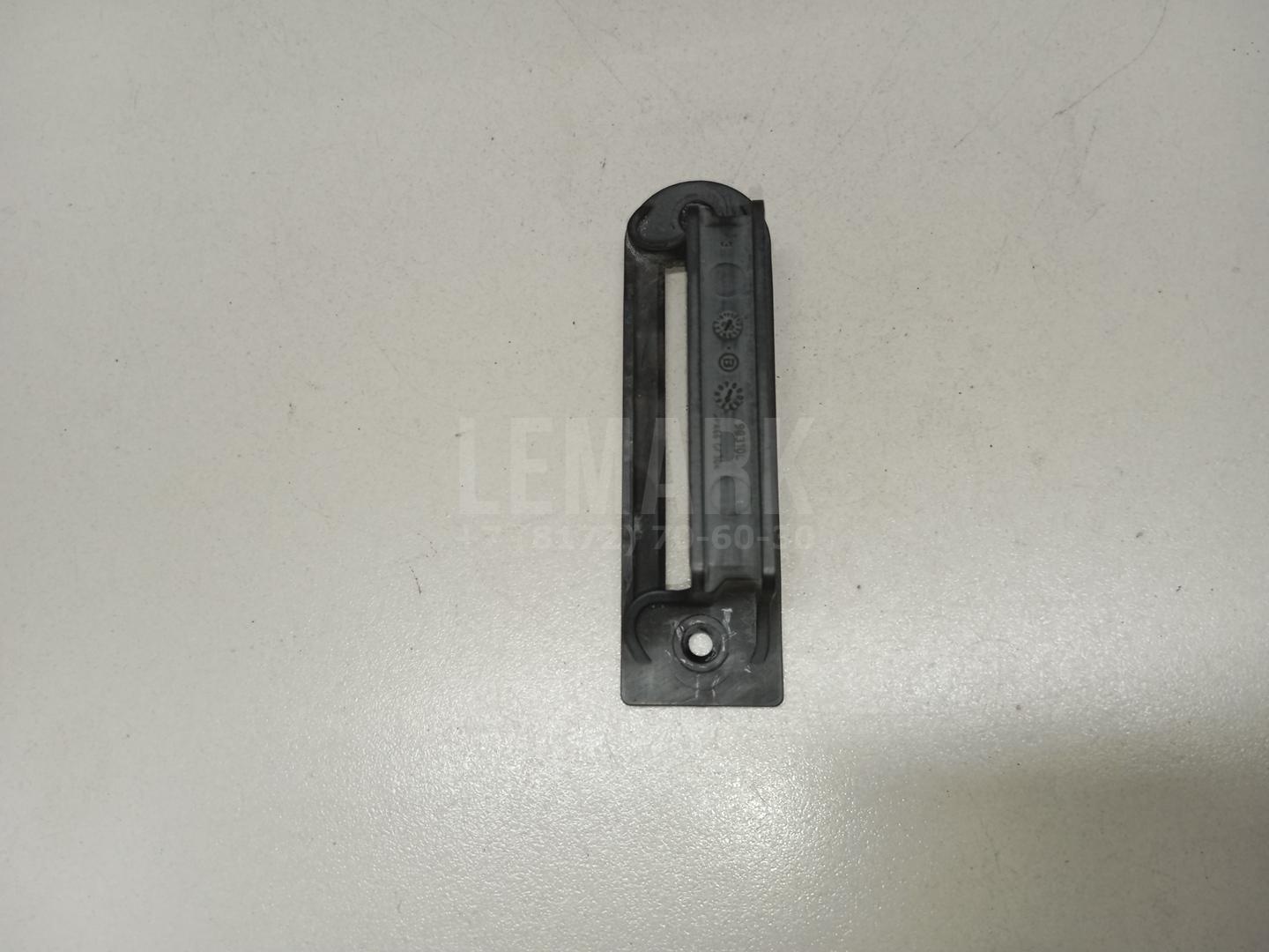 Кронштейн радиатора 7L0498871 VAG