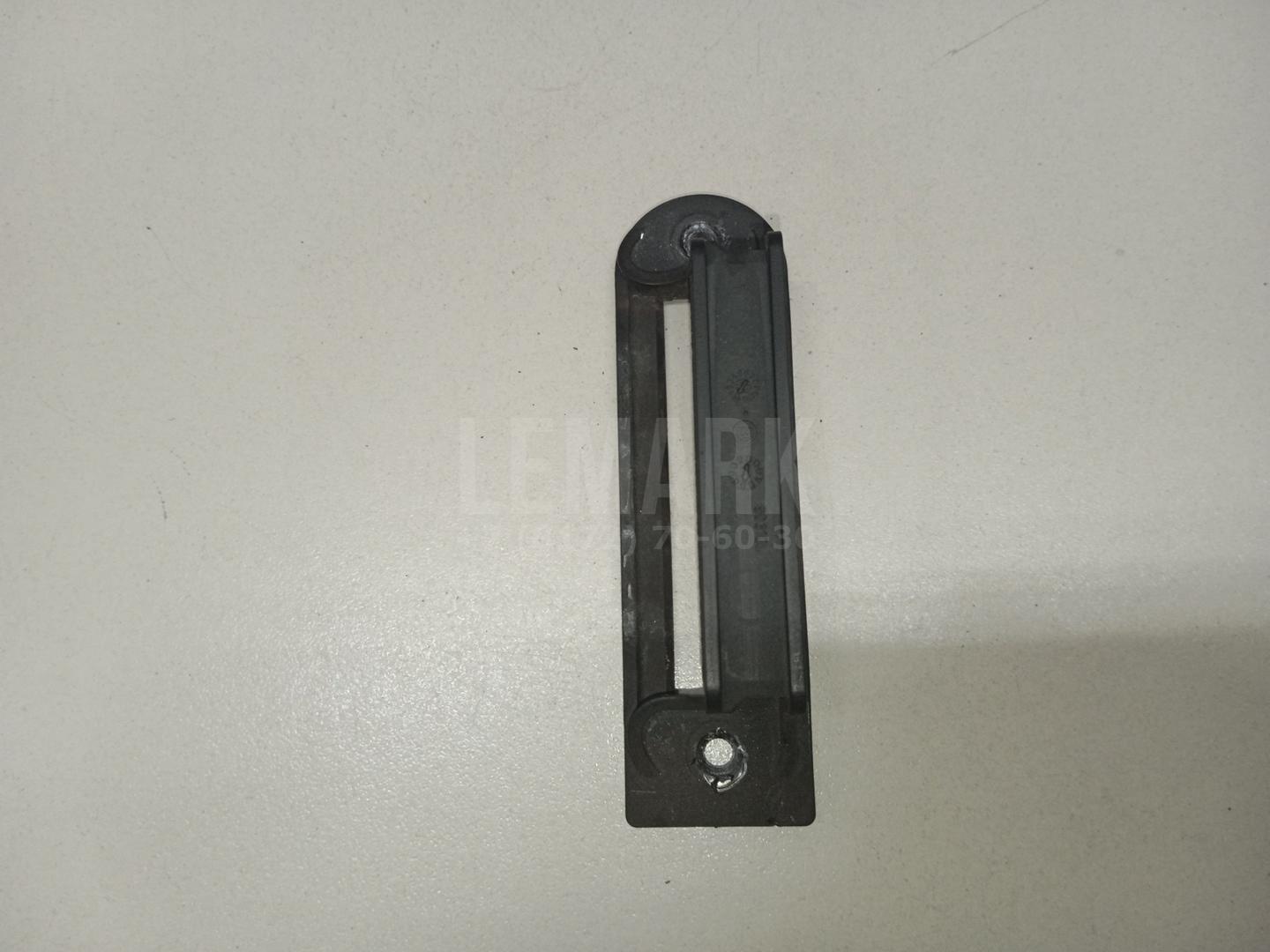 Кронштейн радиатора 7L0498871 VAG