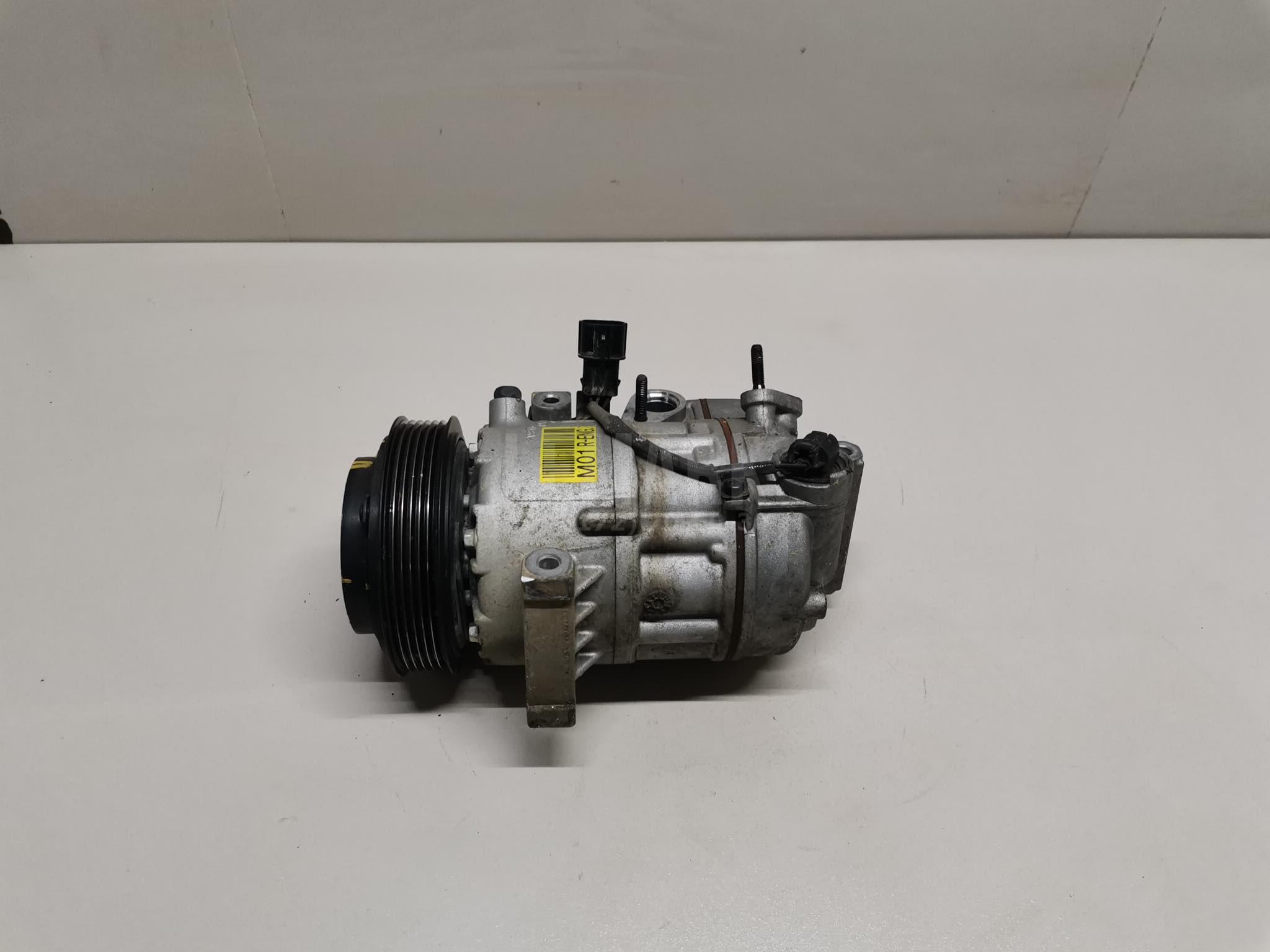 Компрессор кондиционера 977012Y010 Hyundai-Kia