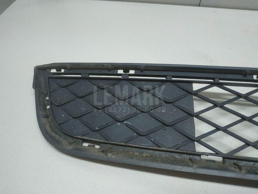 Решетка в бампер центральная для  Audi A8 [4E] 2002-2010