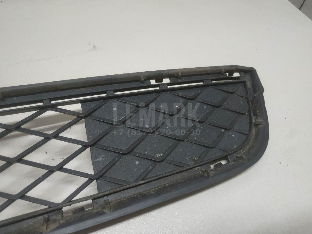 Решетка в бампер центральная для  Audi A8 [4E] 2002-2010