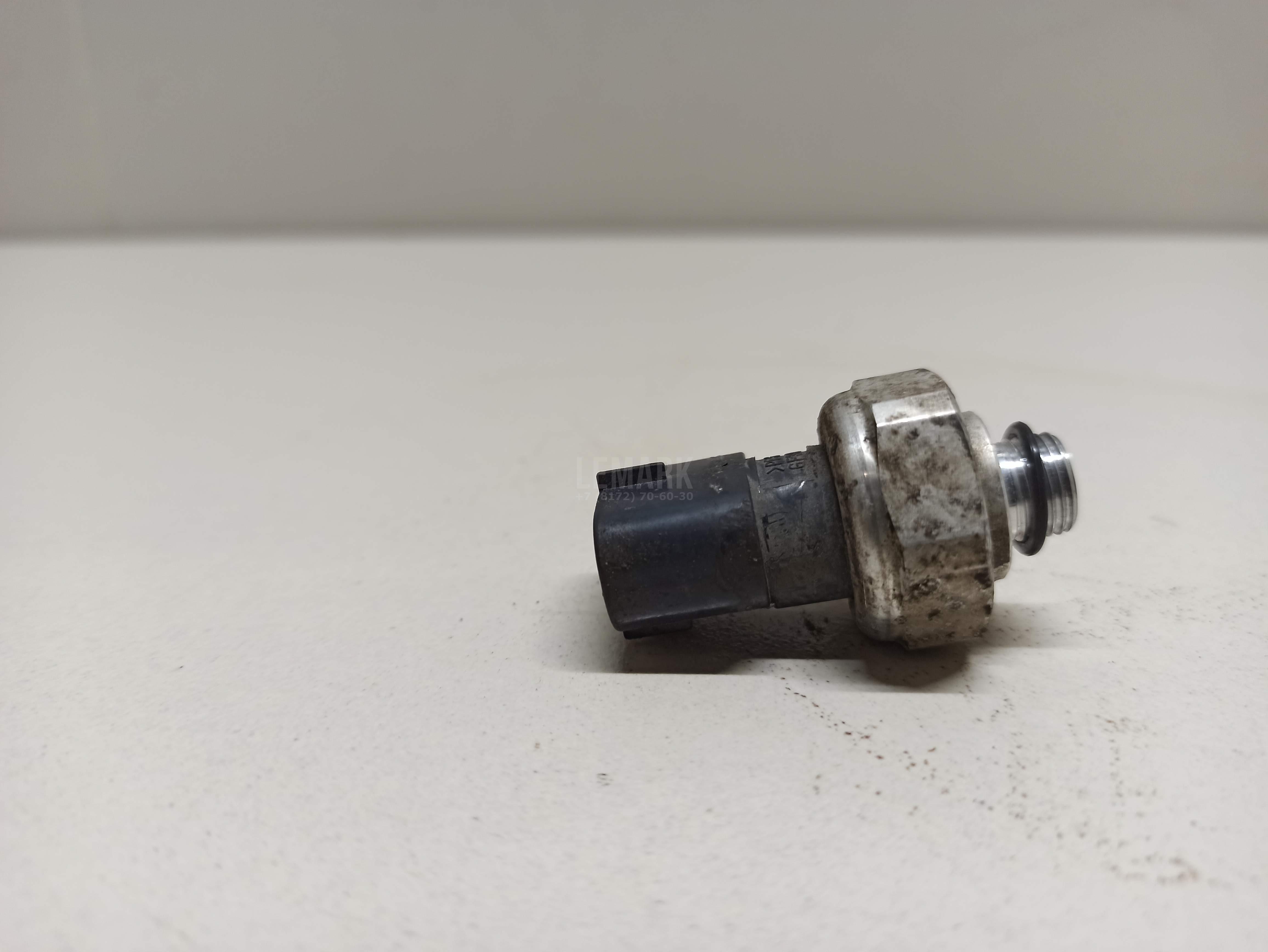 Датчик кондиционера 8871933020 Toyota