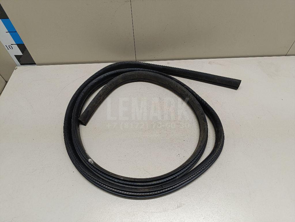 Уплотнитель двери 1750005 Ford