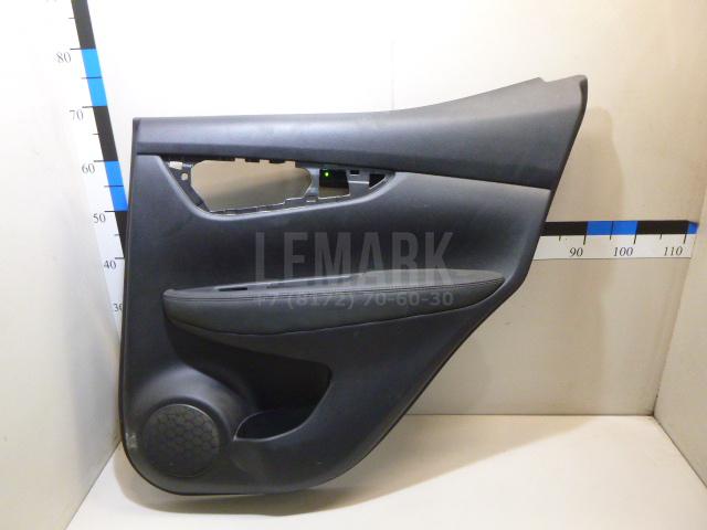 Обшивка двери задней правой 829004EA1A Nissan