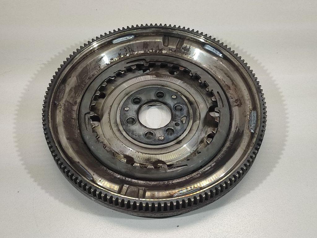 Маховик 03F105266 VAG