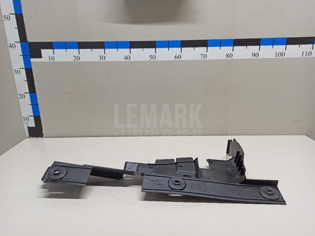 Воздуховод радиатора правый 3M5110B738BH Ford