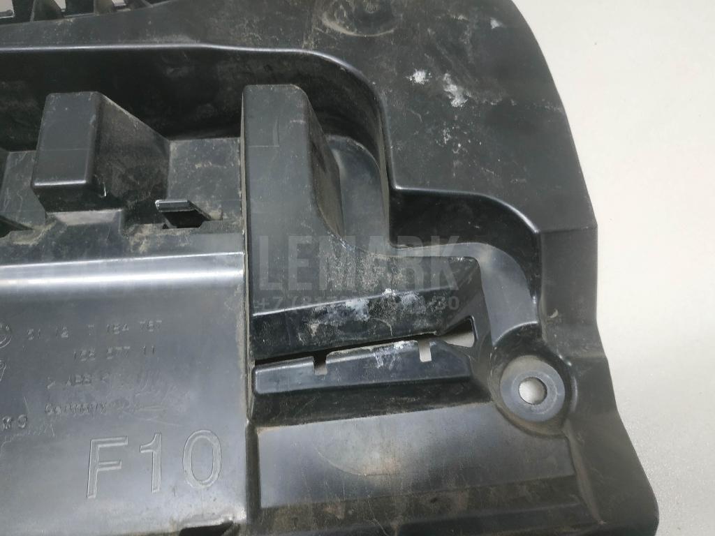 Направляющая заднего бампера левая для  BMW 4-serie F32/F33/F82 2012-2020