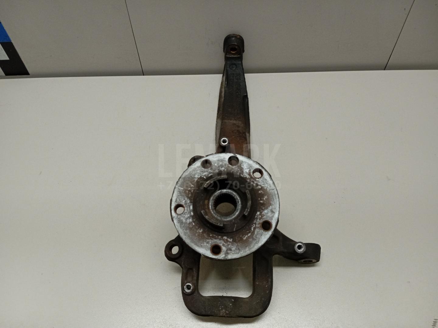 Кулак поворотный передний левый 7L0407257A VAG