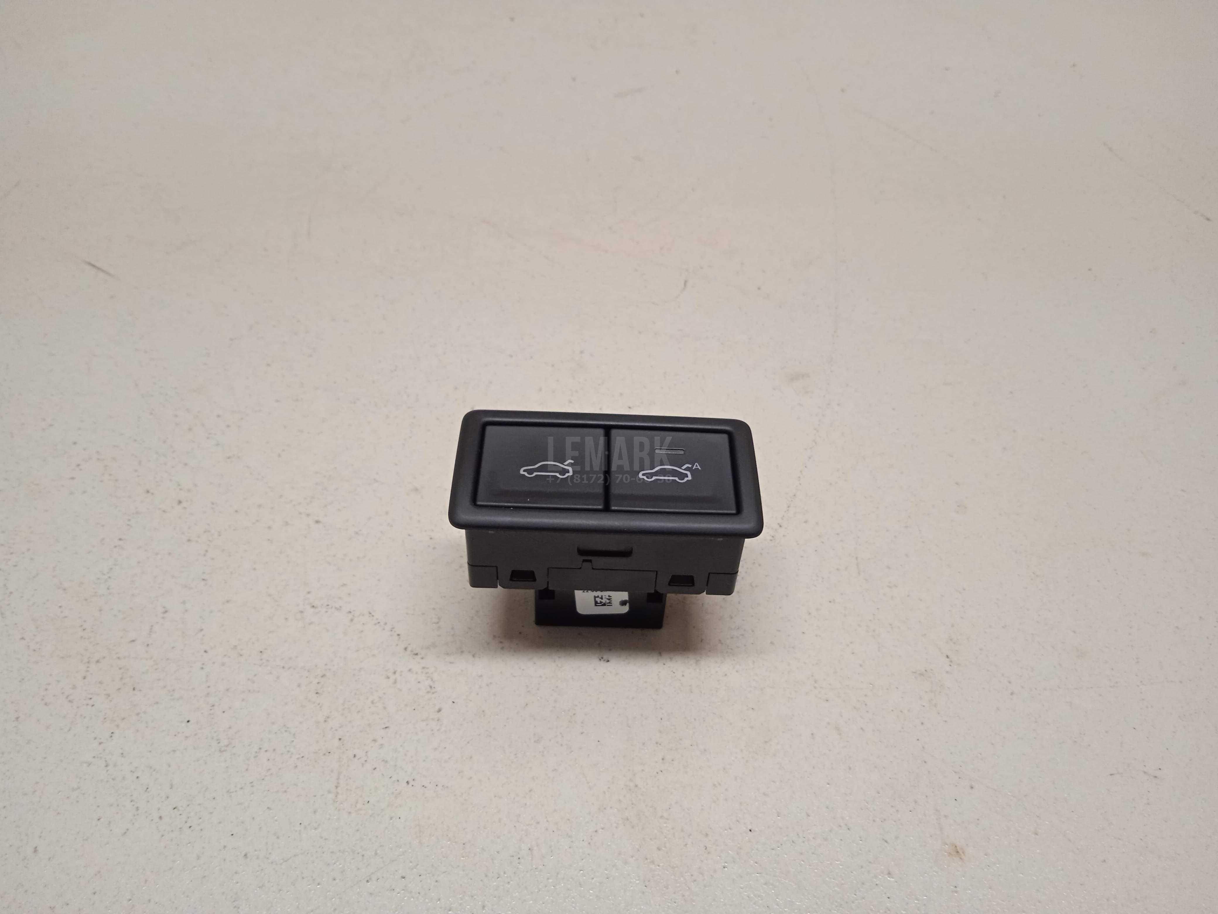 Кнопка открывания багажника 3G0959832AWHS VAG