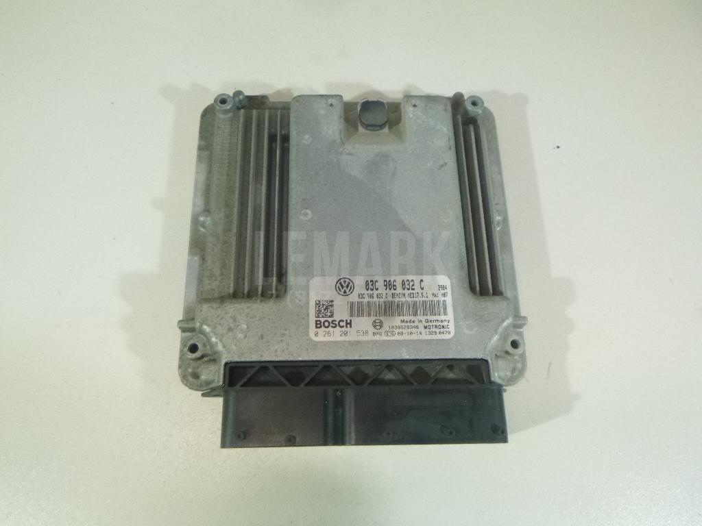 Блок управления двигателем 03C906032C VAG