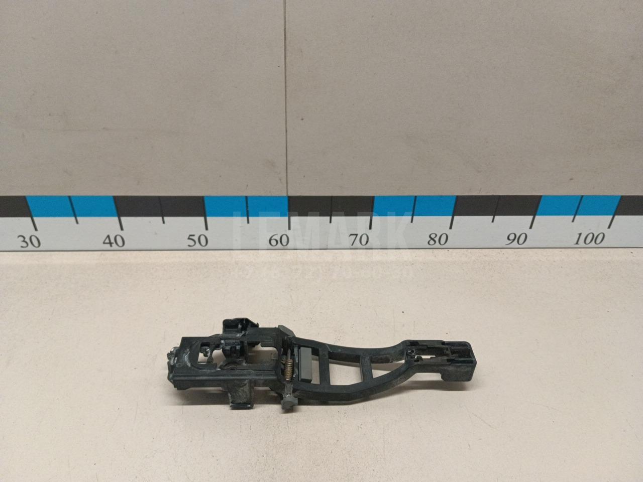 Кронштейн ручки 1480076 Ford