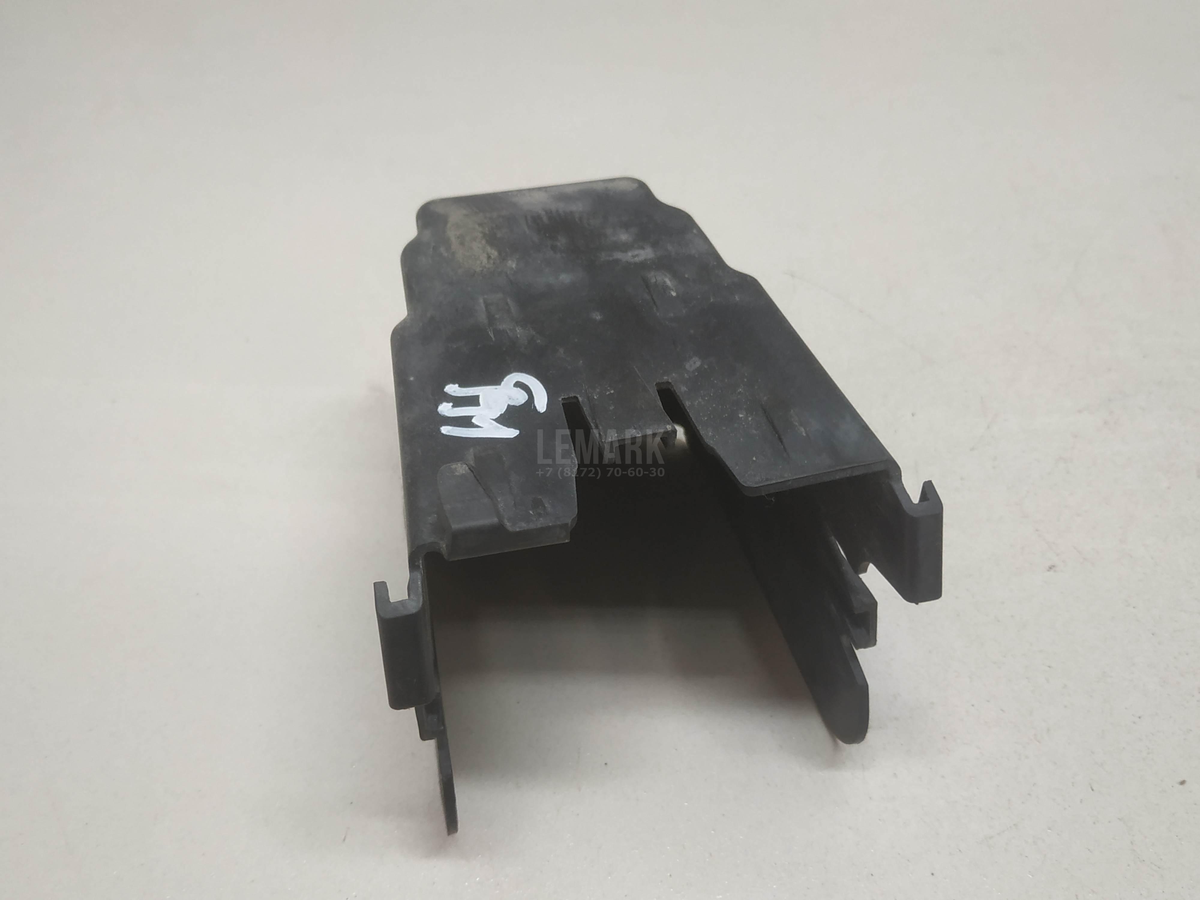 Кожух замка капота для  BMW 3-serie F30/F31/F80 2011-2020
