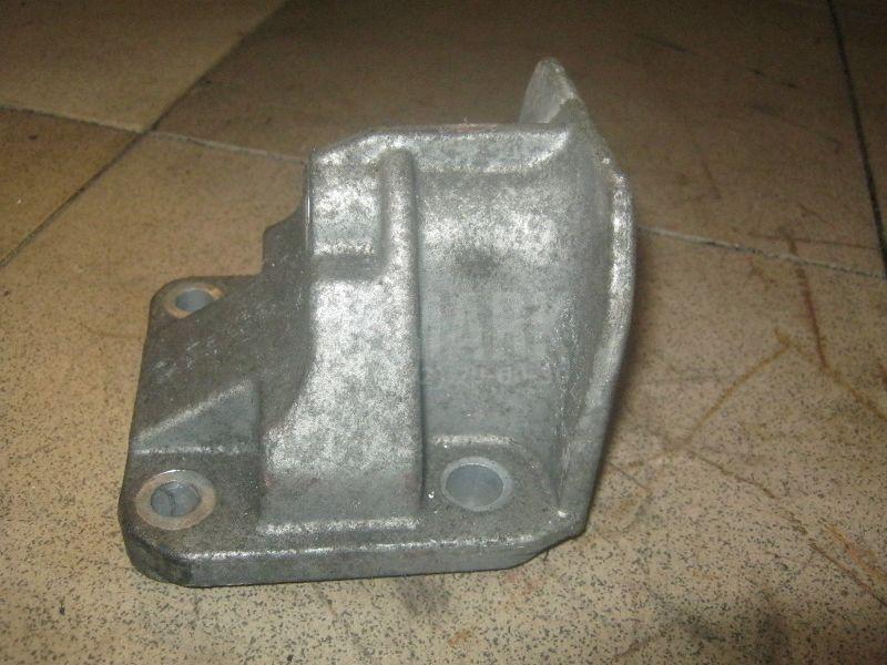 Кронштейн опоры КПП для  Fiat Albea 2002-2012