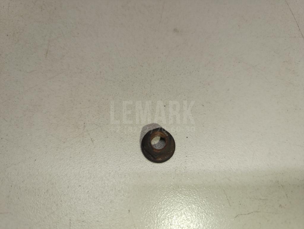 Гайка выпускного коллектора N90894601 VAG