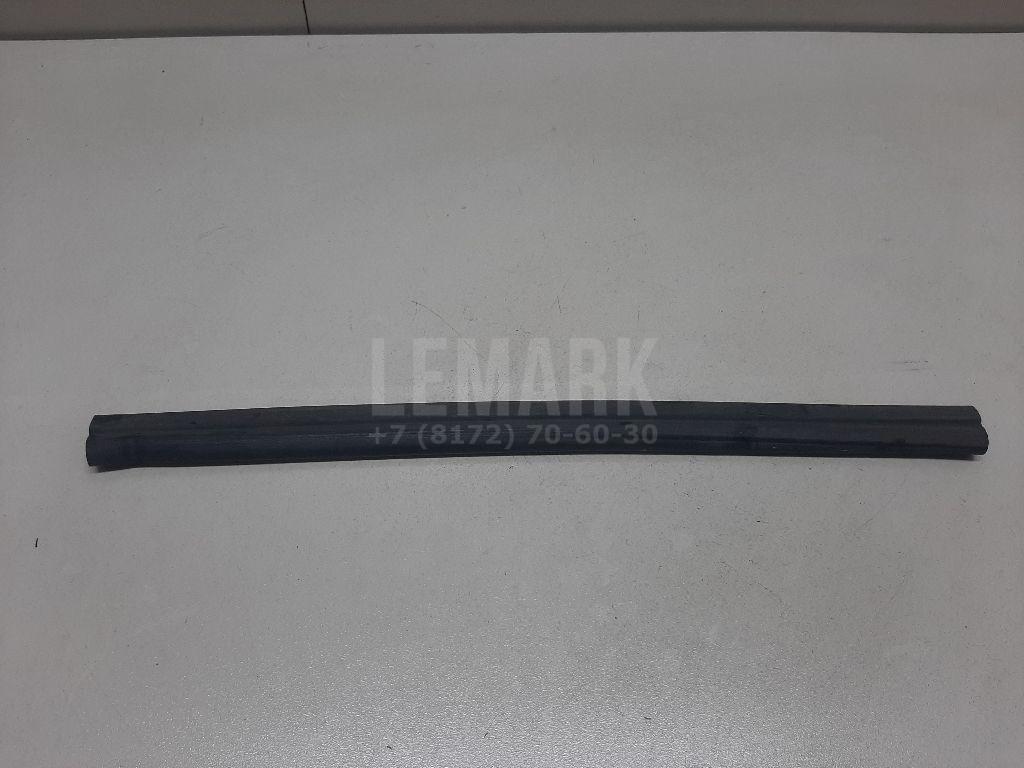 Уплотнитель (наружный) для  BMW 3-serie F30/F31/F80 2011-2020