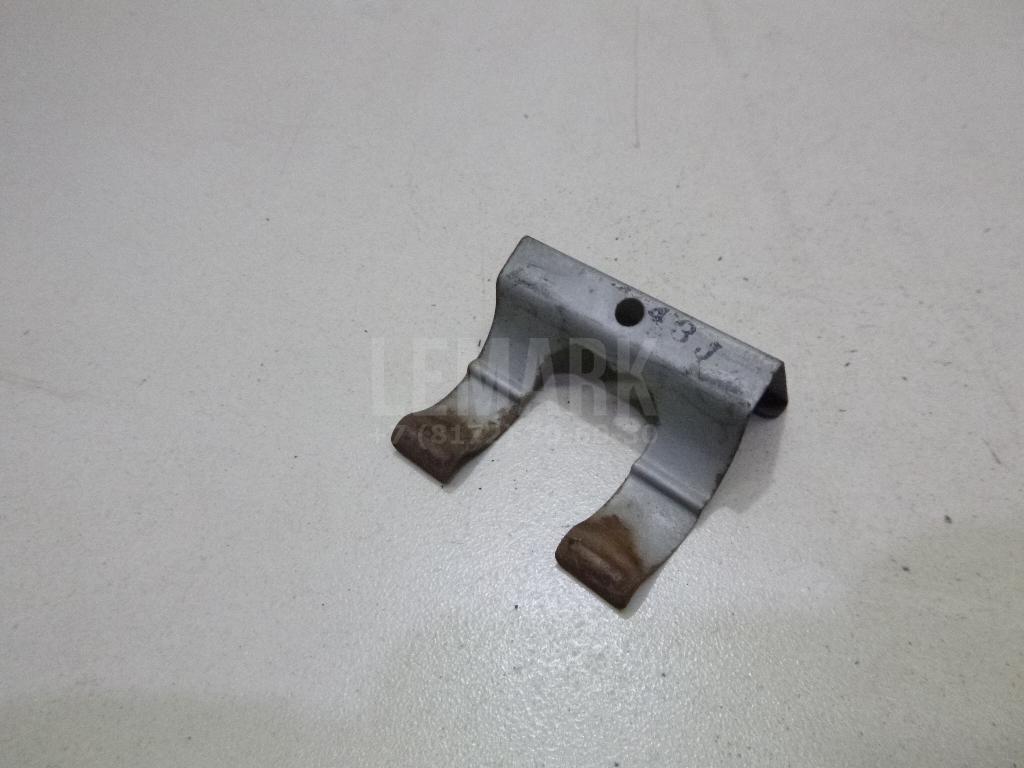 Кронштейн форсунки омывателя фары 8527228030 Toyota