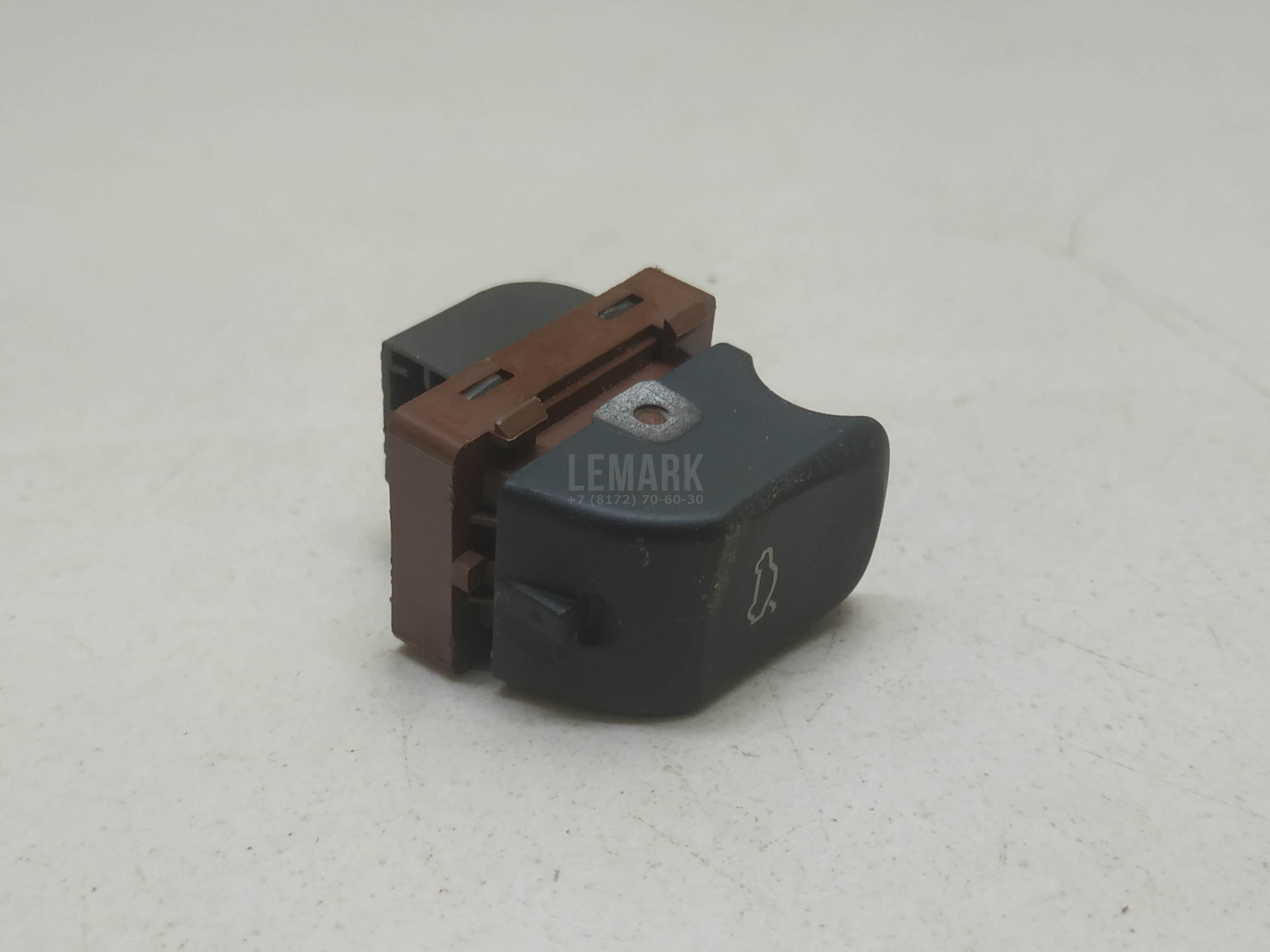 Кнопка открывания багажника для  BMW 5-serie E60/E61 2003-2009