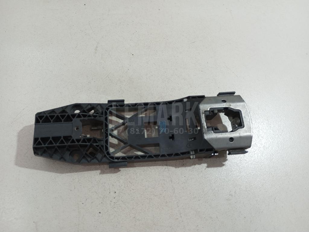 Кронштейн ручки 5N0837885H VAG