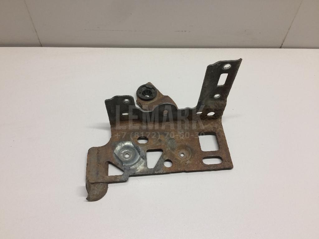 Кронштейн (сопут. товар) 23714JD20B Nissan