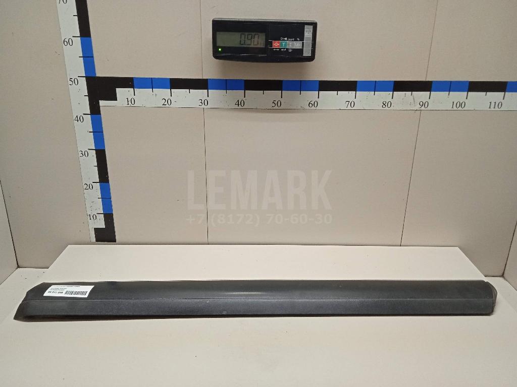 Накладка двери передней правой 7L6837788G9B9 VAG