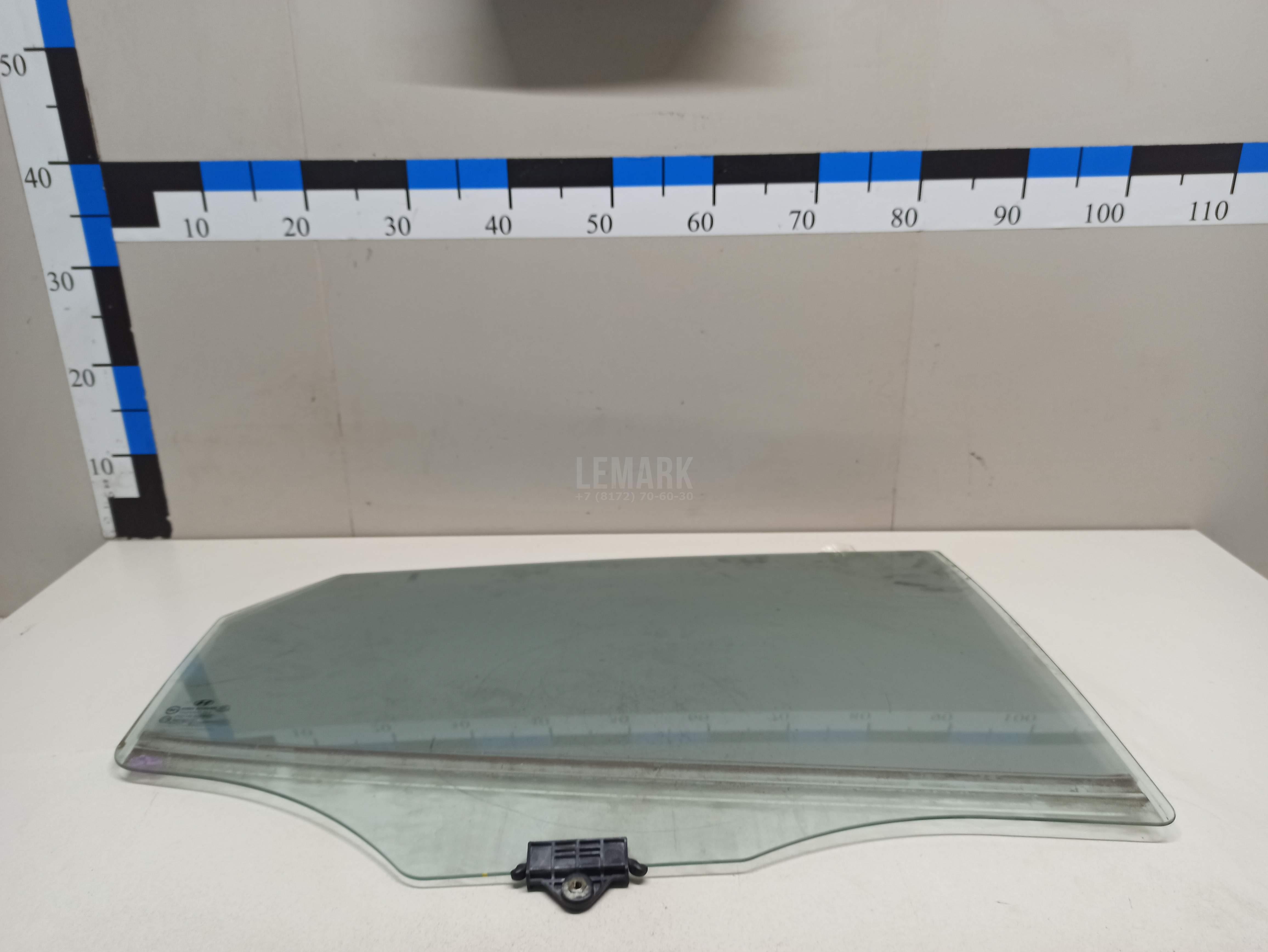 Стекло двери задней правой 834212S000 Hyundai-Kia