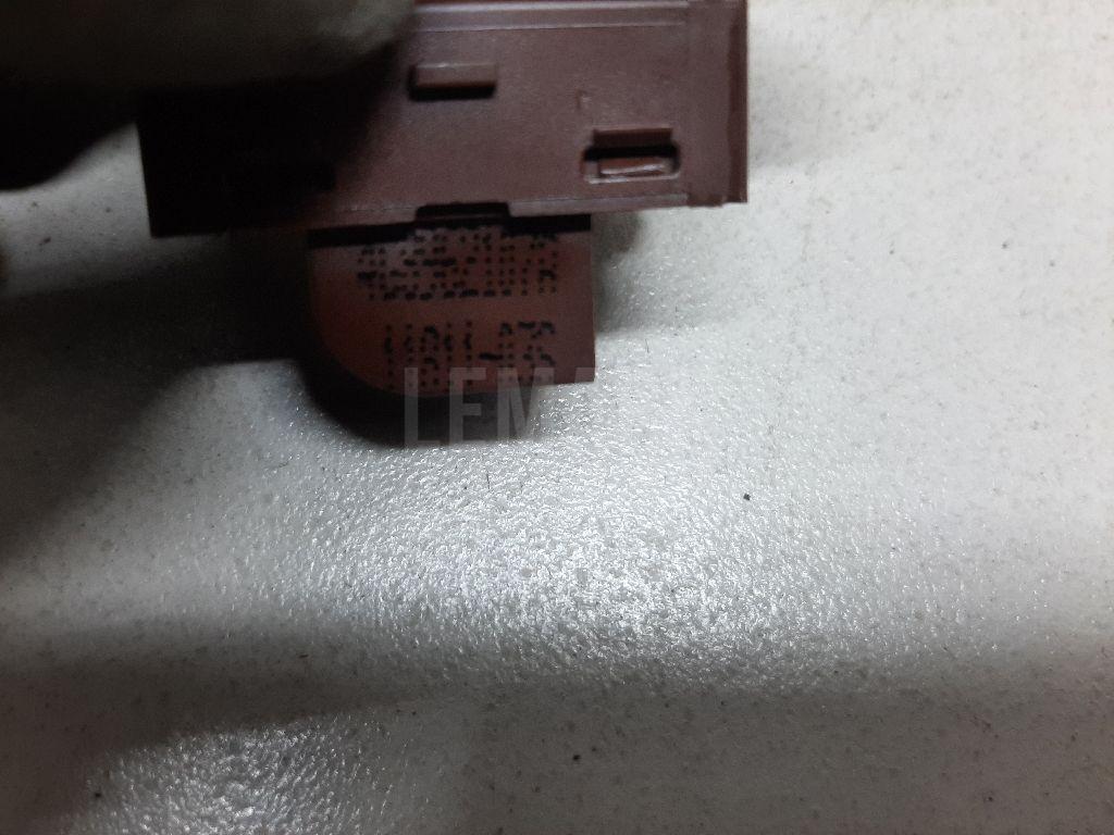 Кнопка центрального замка для  BMW 2-serie F22/F23/F87 2013-2020