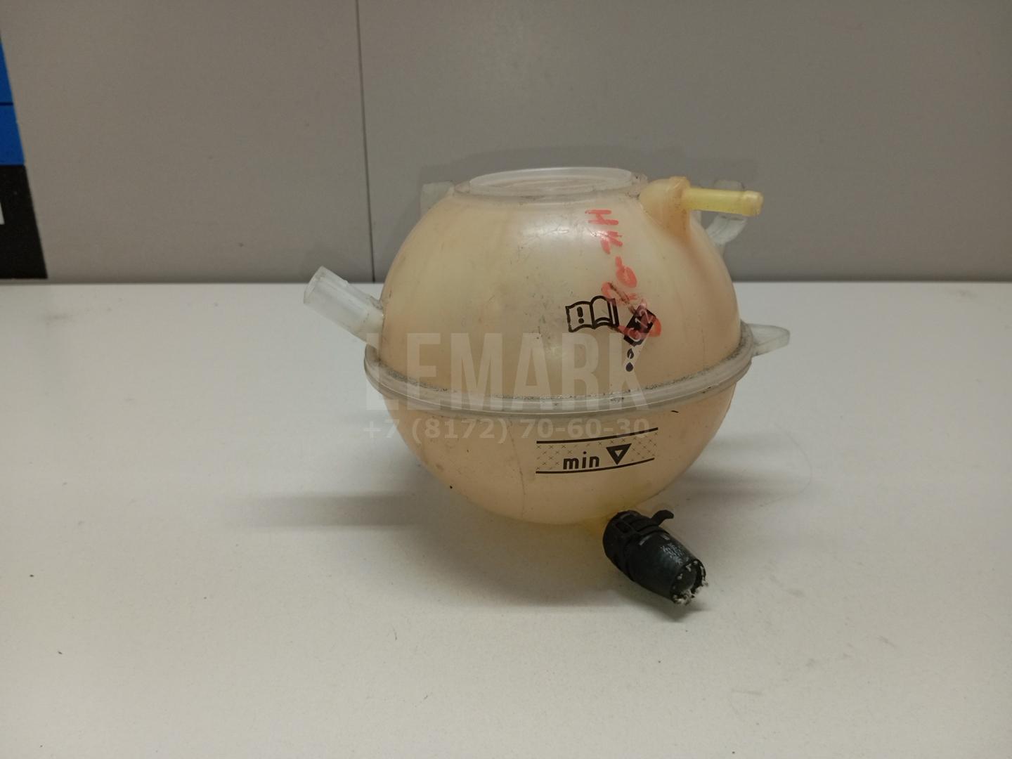Бачок расширительный 1K0121407A VAG