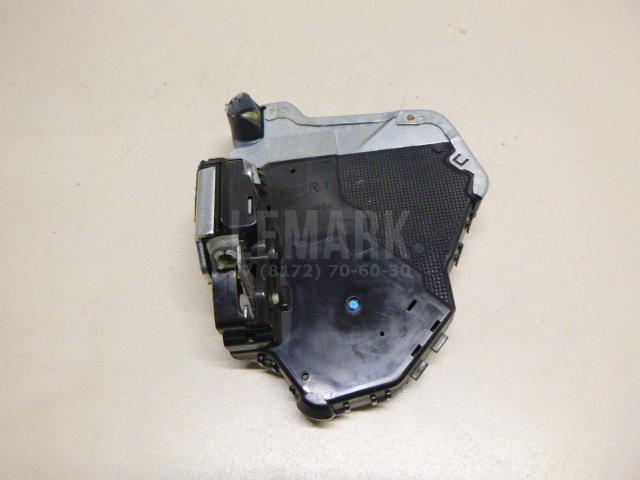 Замок двери передней правой 6903053080 Toyota