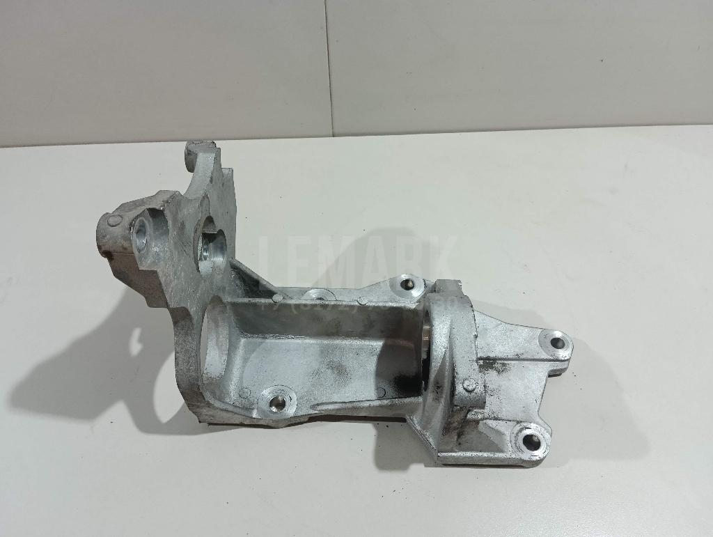 Кронштейн промежуточного вала 39780JG34C Renault