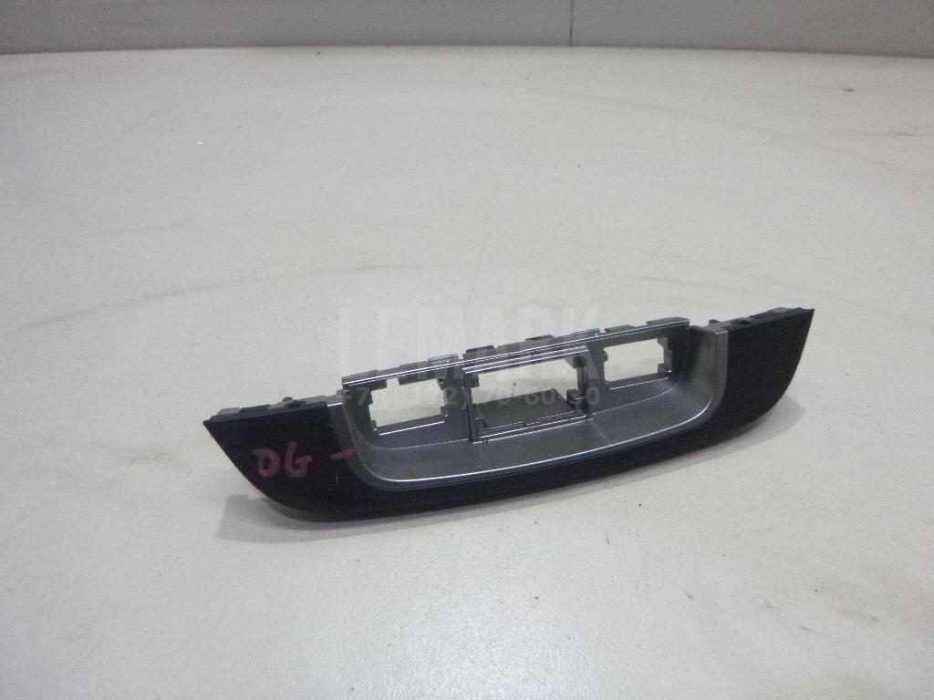 Накладка декоративная 847402S300TAN Hyundai-Kia