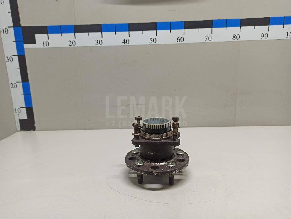 Ступица задняя 527303S200 Hyundai-Kia