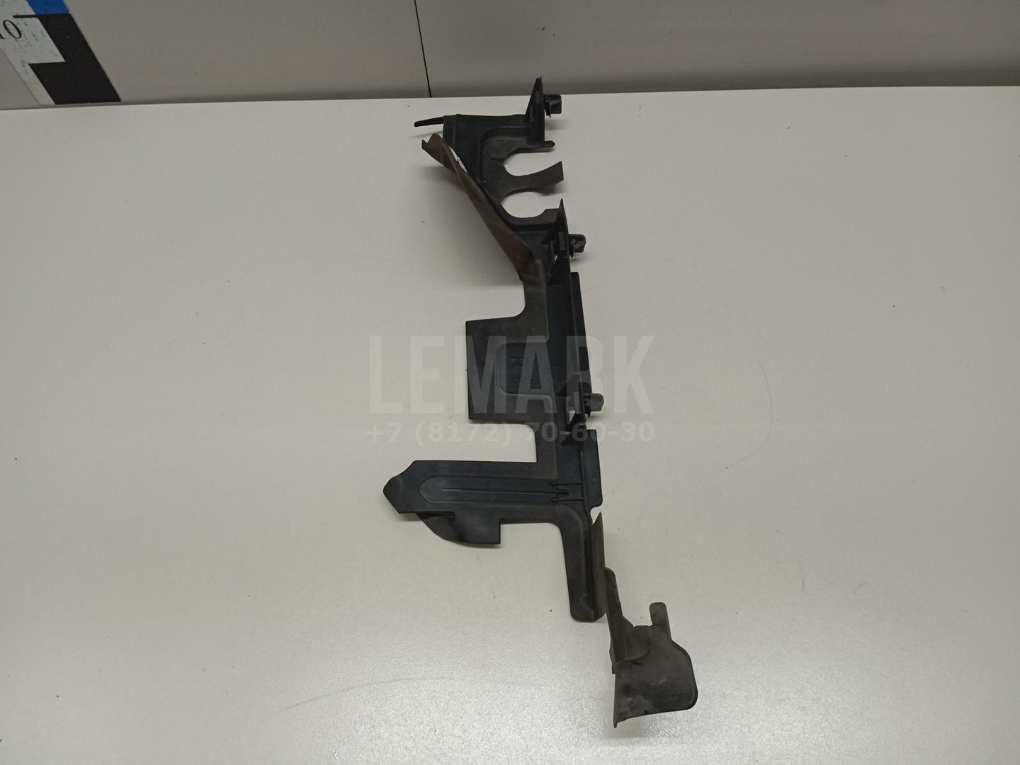 Воздуховод радиатора правый 5C6121284 VAG