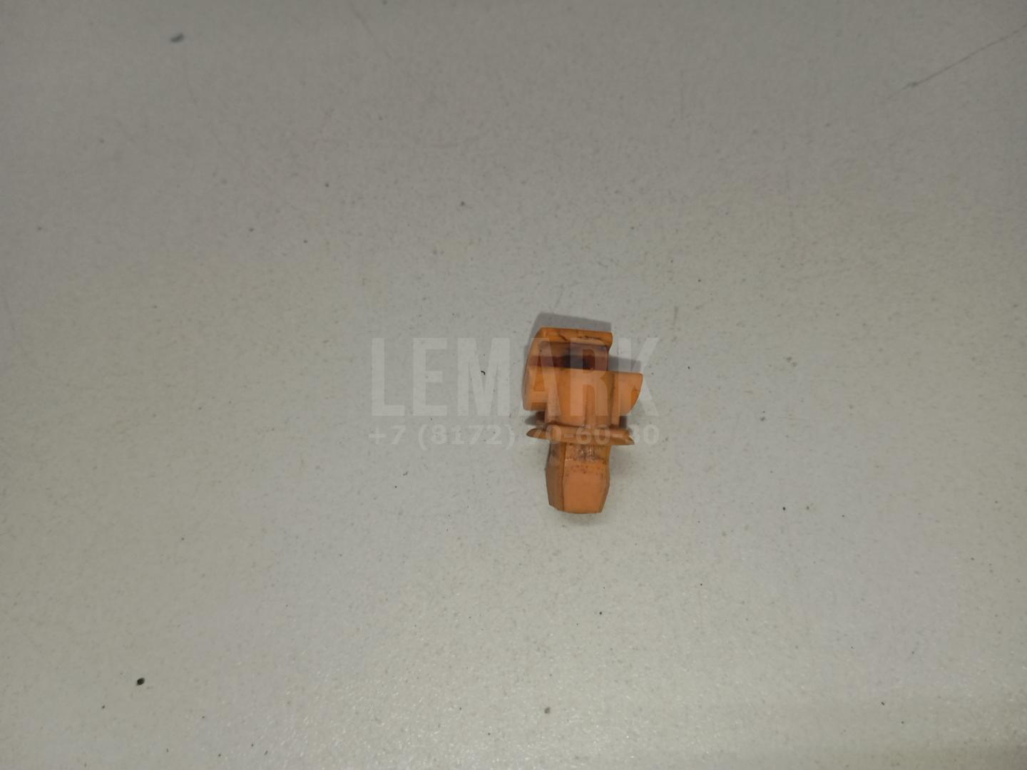 Зажим 1U0823397 VAG