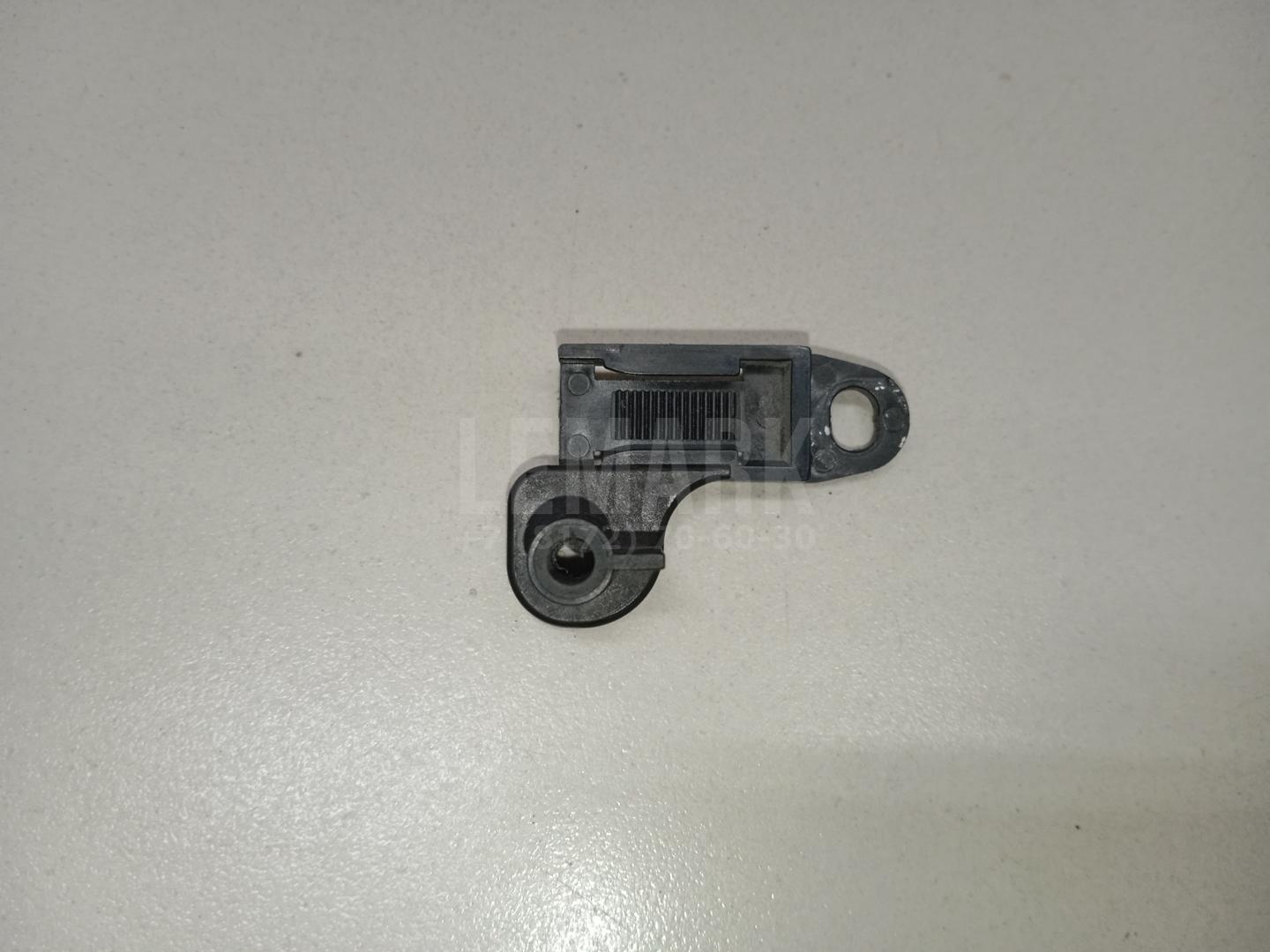 Кронштейн переднего бампера 1892679 Ford