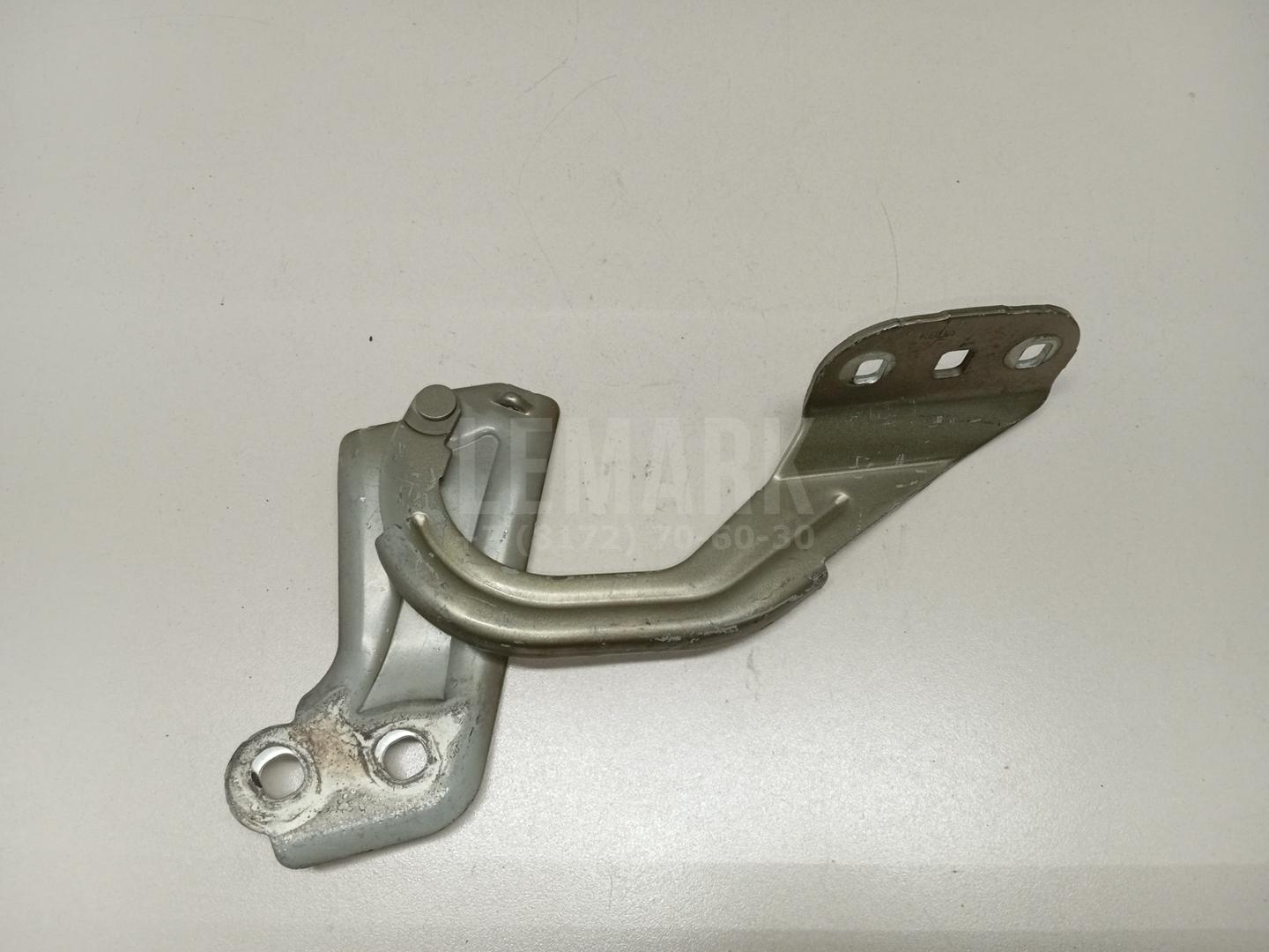 Петля капота левая 1750018 Ford