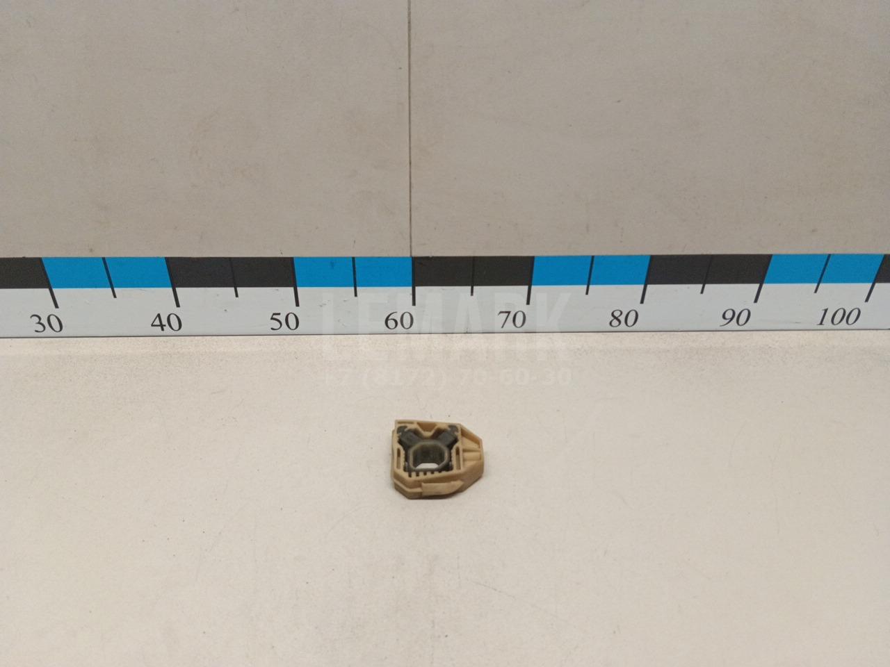 Кронштейн радиатора 1K0121367G VAG