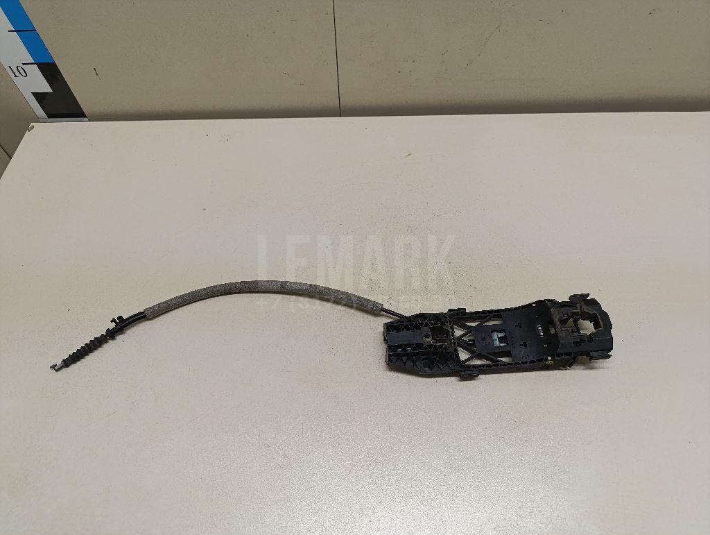 Кронштейн ручки 5ND839885 VAG