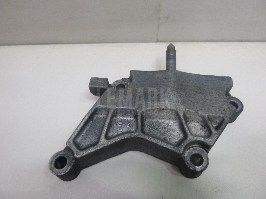 Кронштейн опоры двигателя 216702F000 Hyundai-Kia