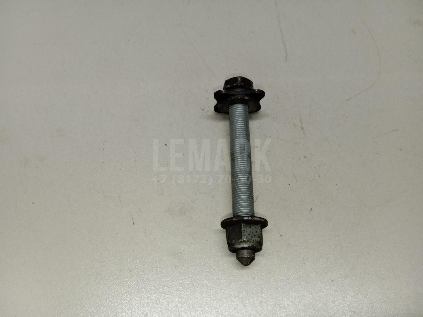 Болт заднего рычага N91201301 VAG