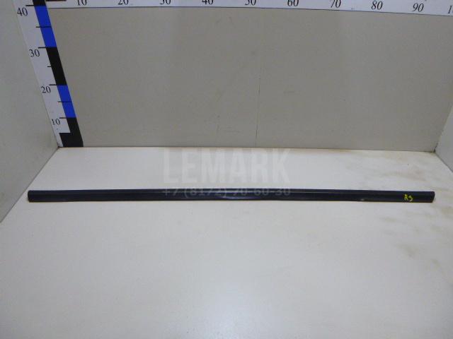 Накладка стекла заднего правого 832202P000 Hyundai-Kia
