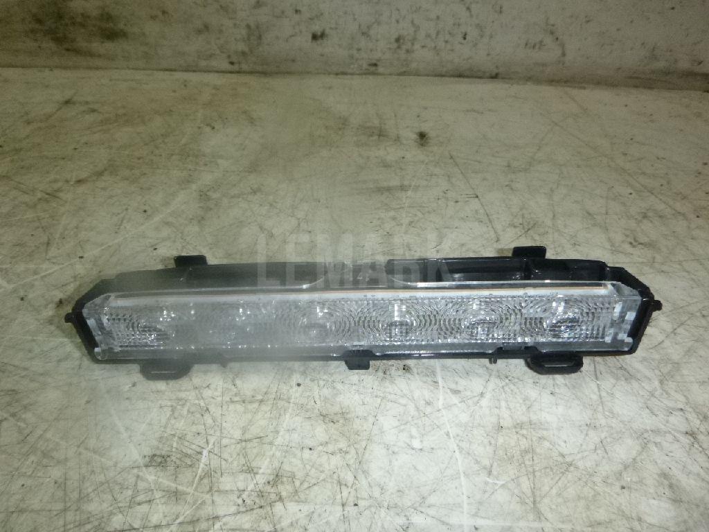 Фонарь задний (стоп сигнал) 6RU945087A VAG