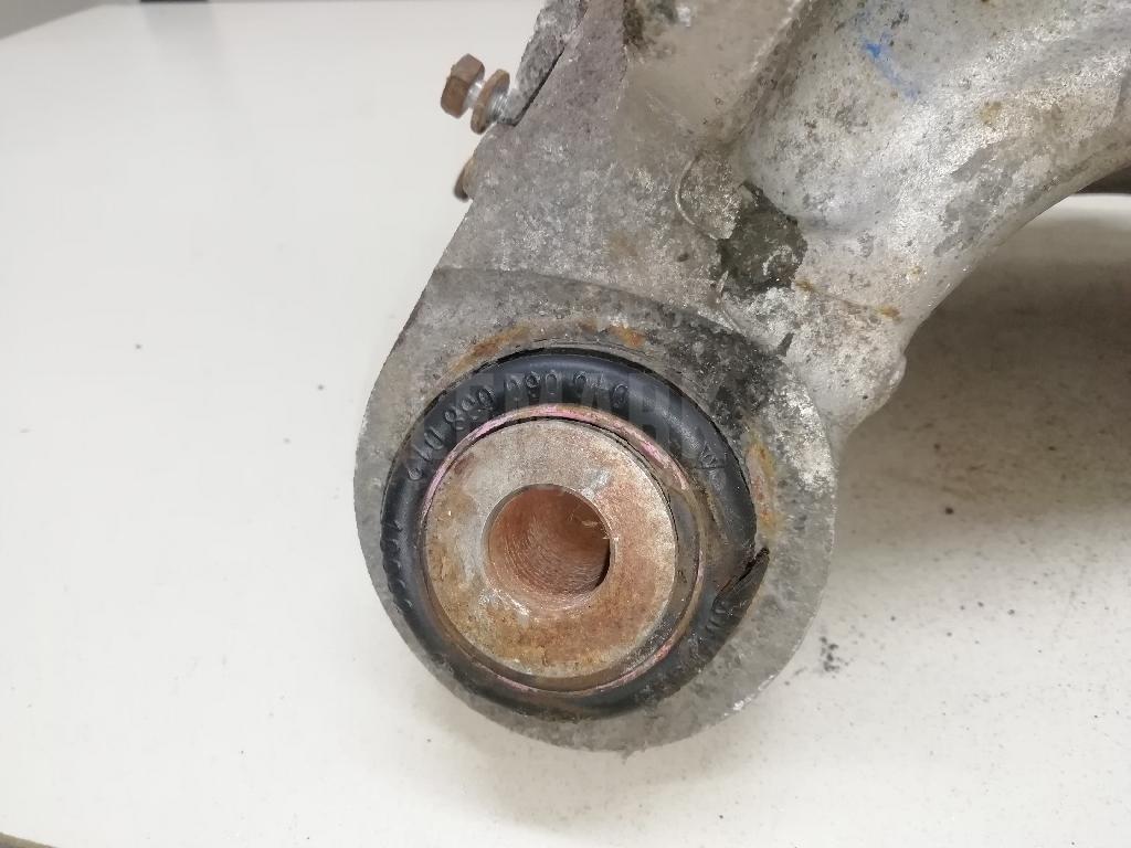 Кулак поворотный задний левый для  BMW 1-serie F20/F21 2011-2019