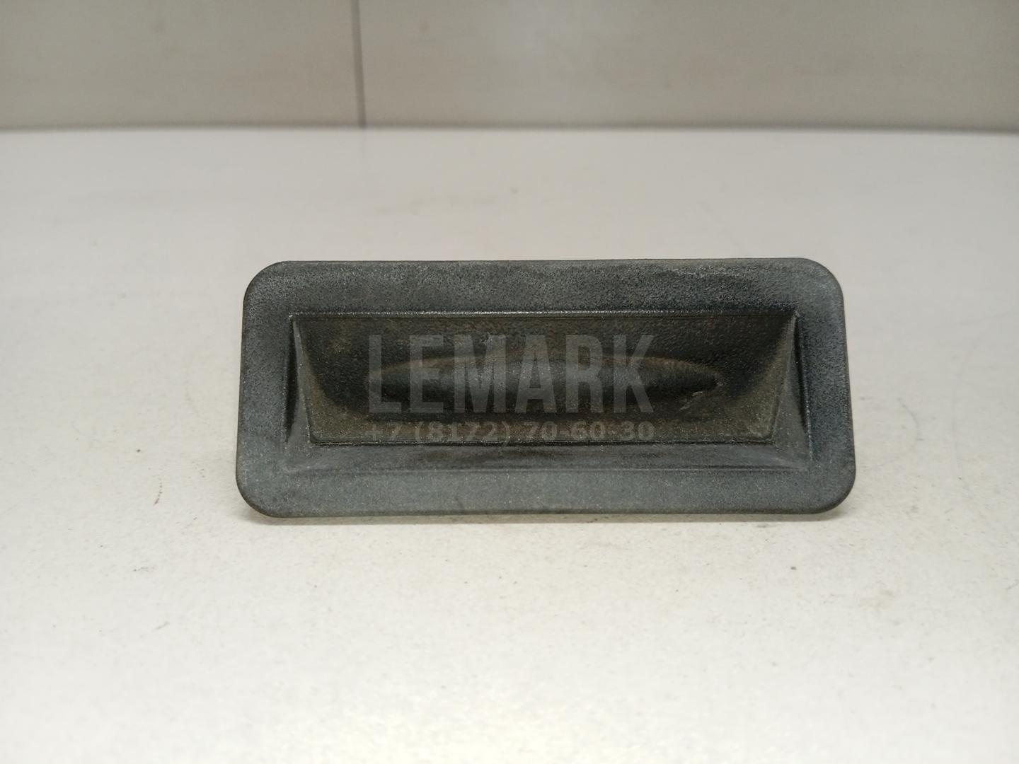 Кнопка открывания багажника 1857333 Ford