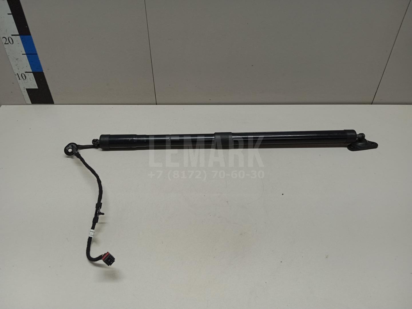 Амортизатор двери багажника 7P6827851DIIT VAG