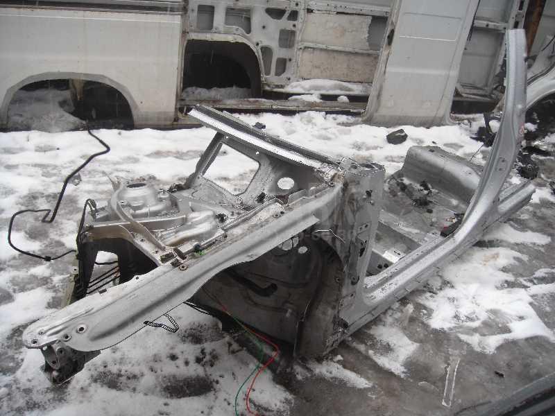 Лонжерон передний левый для  BMW X3 E83 2004-2010