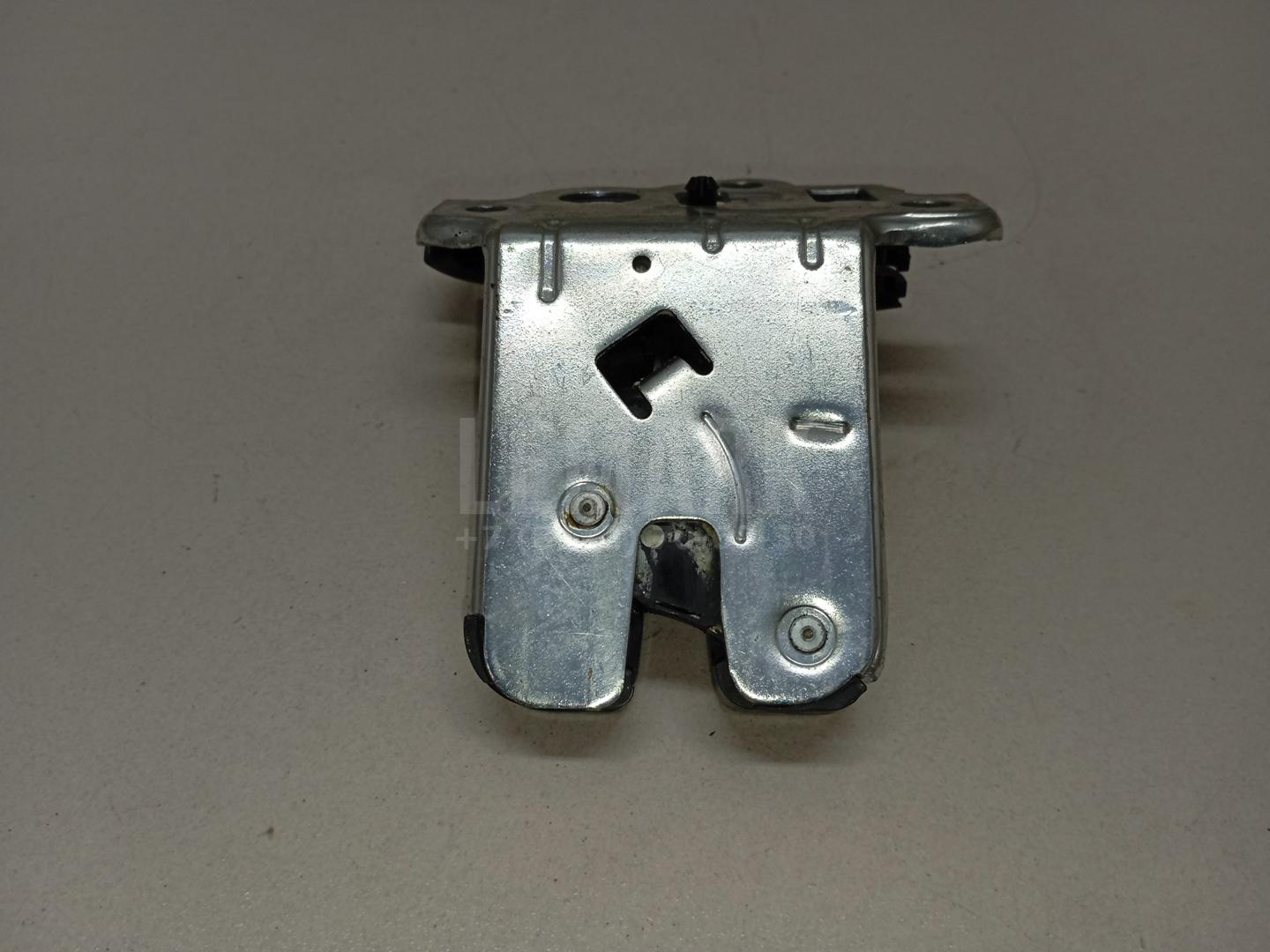 Замок багажника 5C6827505D VAG