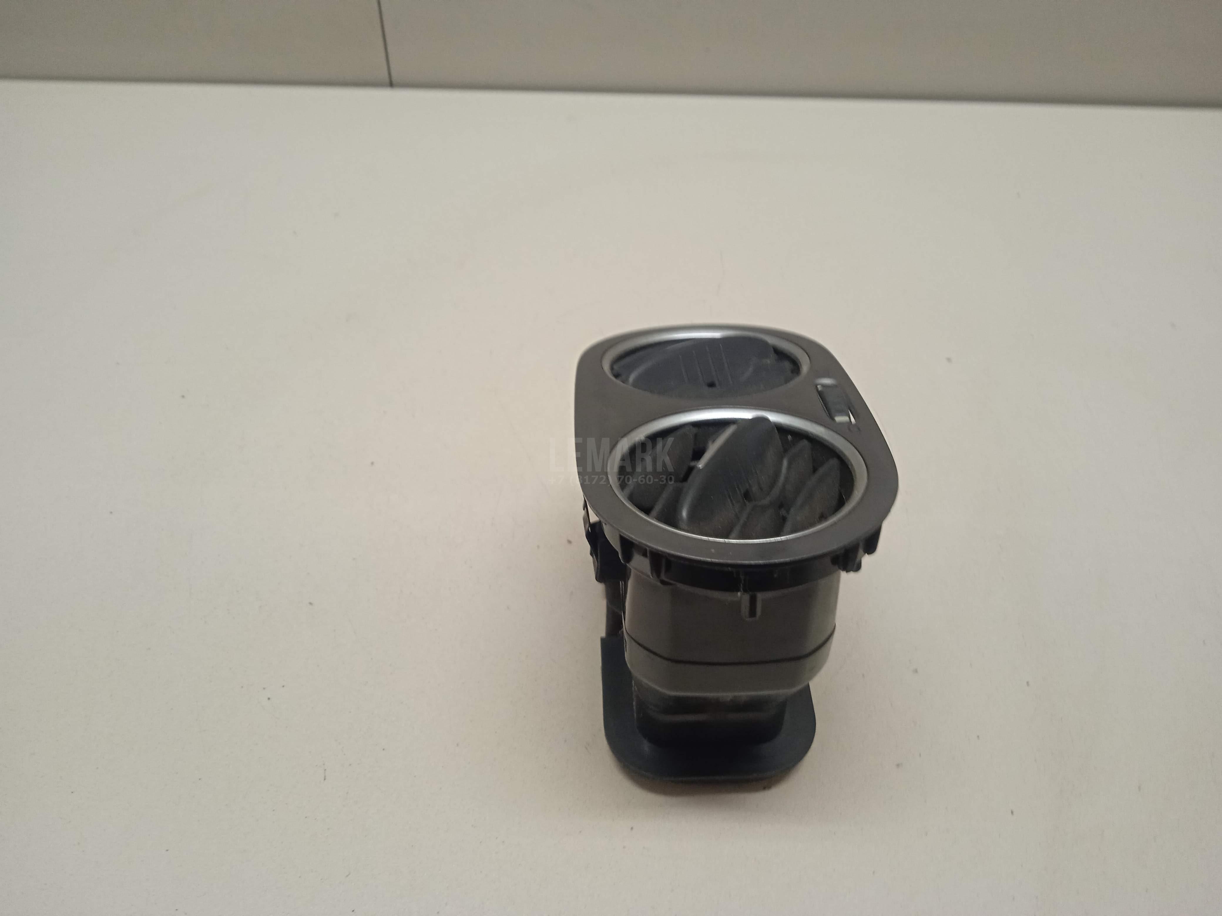 Дефлектор воздушный 5ND819703ACNQ VAG