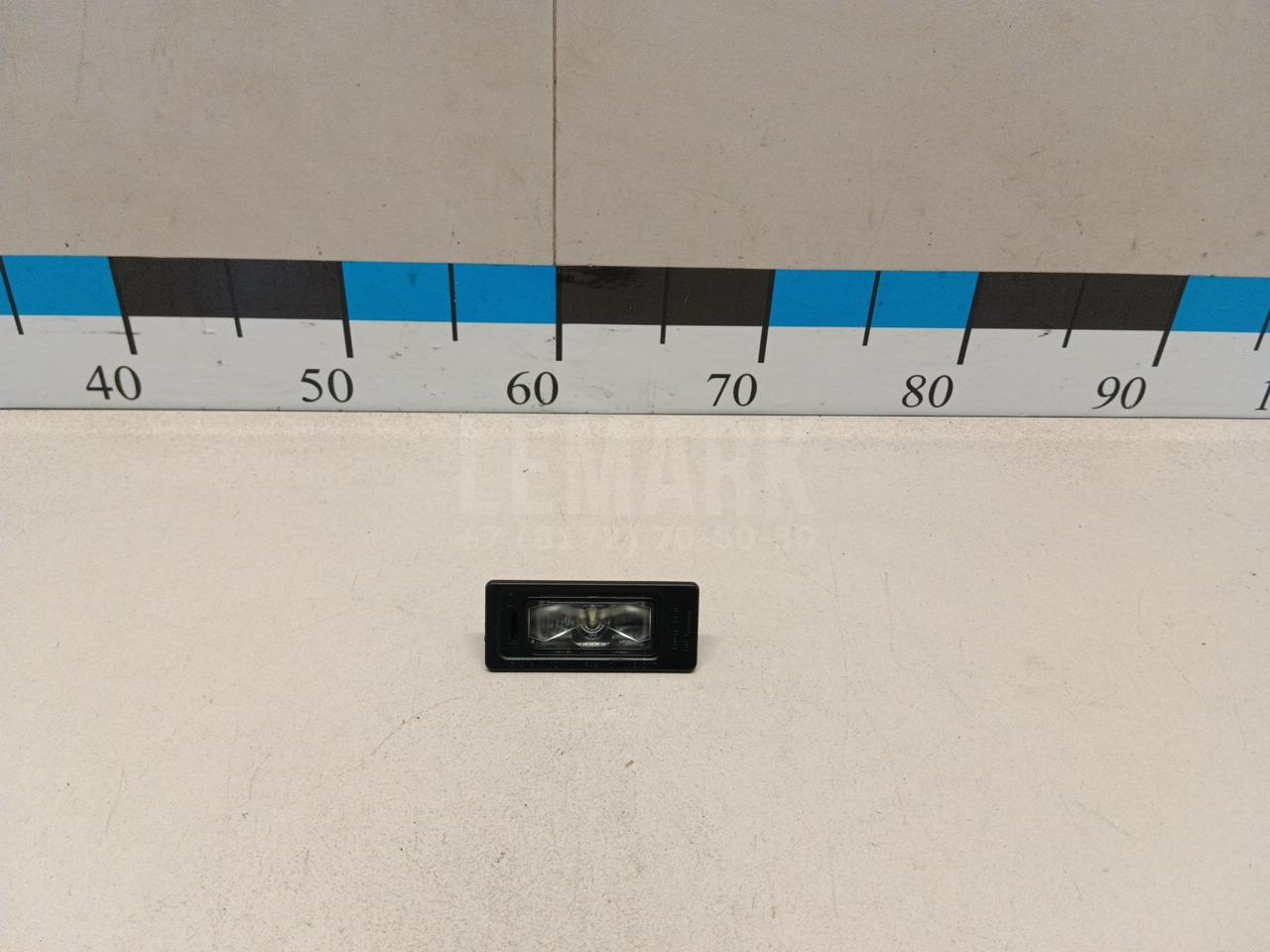 Фонарь подсветки номера 5NA943021 VAG