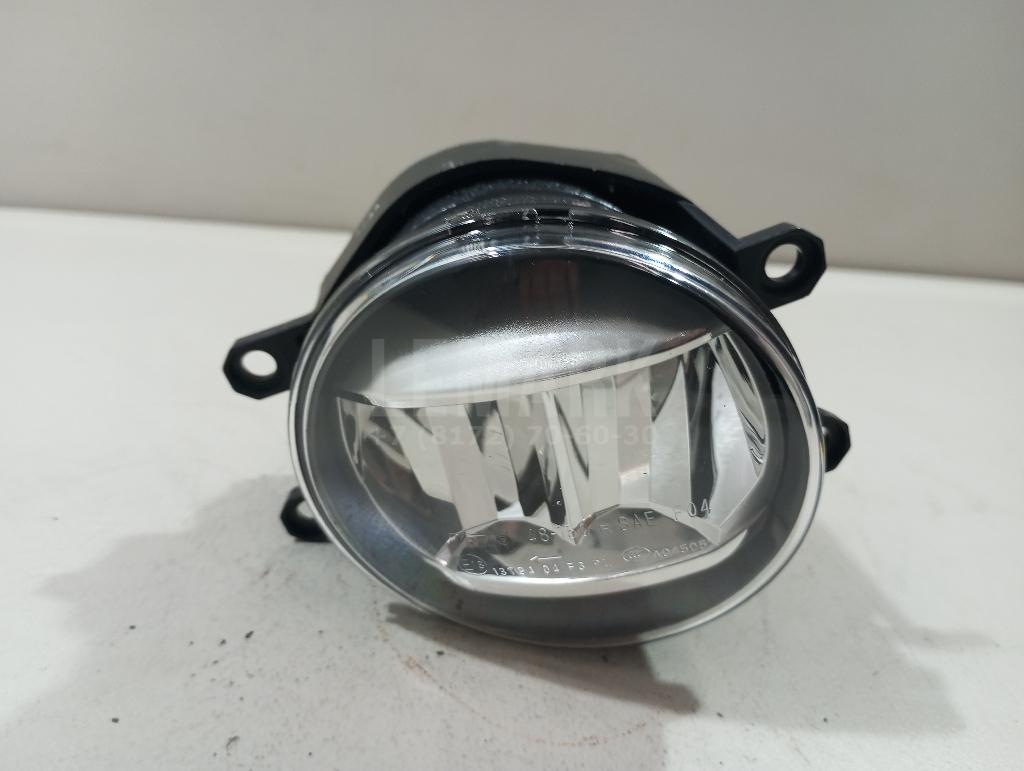 Фара противотуманная правая 8121048051 Toyota